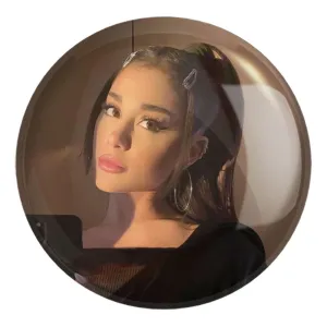 پیکسل بزرگ آریانا گرانده Ariana Grande