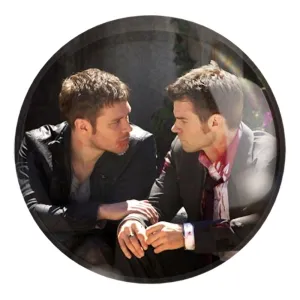 پیکسل بزرگ الایژا و کلاوس مایکلسون اصیل ها The Originals