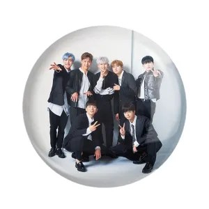 پیکسل گروه مانستا اکس MONSTA X