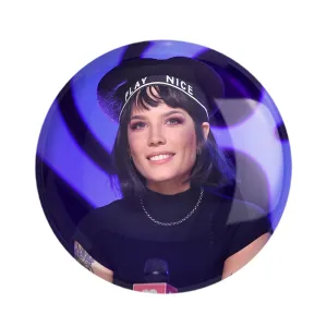 پیکسل هالزی Halsey