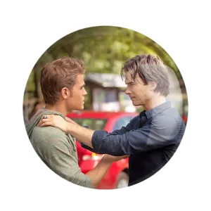 پیکسل دیمون و استفان خاطرات یک خون آشام  The Vampire Diaries
