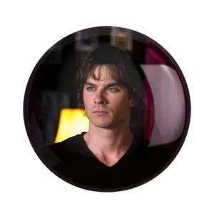 پیکسل دیمون سالواتوره خاطرات یک خون آشام  The Vampire Diaries