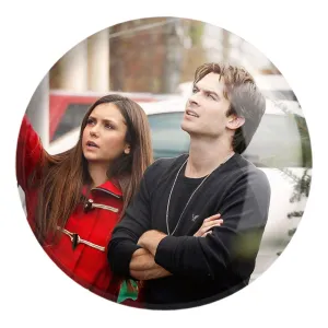 پیکسل بزرگ دیمون و الینا خاطرات یک خون آشام  The Vampire Diaries