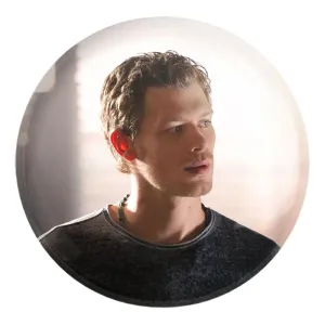 پیکسل بزرگ کلاوس مایکلسون خاطرات یک خون آشام  The Vampire Diaries