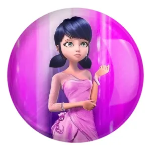 پیکسل بزرگ دختر کفشدوزکی