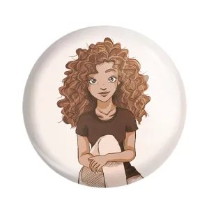 مگنت دختر مو فرفری