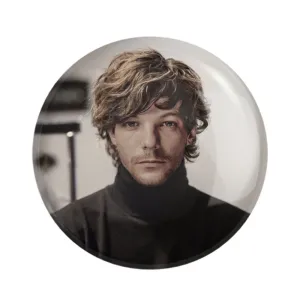 مگنت لوئی تاملینسون گروه موسیقی وان دایرکشن One Direction
