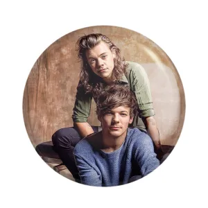 مگنت لوئی تاملینسون و هری استایلز گروه موسیقی وان دایرکشن One Direction