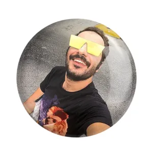 مگنت نوید محمدزاده
