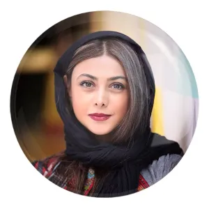 پیکسل بزرگ آزاده صمدی