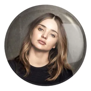 پیکسل بزرگ میراندا کر Miranda Kerr