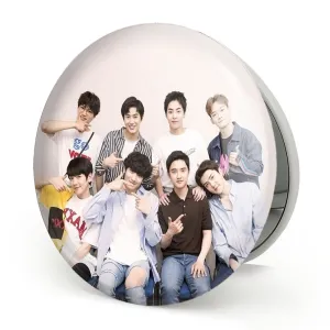 آینه تاشو گروه اکسو EXO