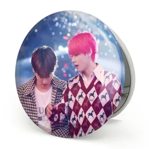 آینه تاشو تهیونگ و جونگ کوک ویکوک گروه بی تی اس BTS