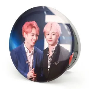 آینه تاشو تهیونگ و جونگ کوک ویکوک گروه بی تی اس BTS
