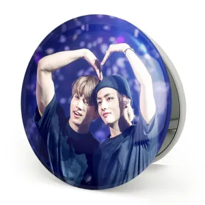 آینه تاشو تهیونگ و جونگ کوک ویکوک گروه بی تی اس BTS