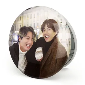آینه تاشو تهیونگ و جونگ کوک ویکوک گروه بی تی اس BTS