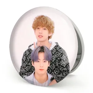 آینه تاشو تهیونگ و جونگ کوک ویکوک گروه بی تی اس BTS