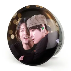 آینه تاشو تهیونگ و جونگ کوک ویکوک گروه بی تی اس BTS