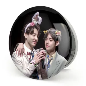 آینه تاشو تهیونگ و جونگ کوک ویکوک گروه بی تی اس BTS