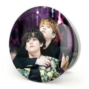آینه تاشو تهیونگ و جونگ کوک ویکوک گروه بی تی اس BTS