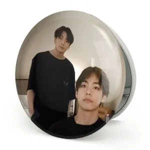 آینه تاشو تهیونگ و جونگ کوک ویکوک گروه بی تی اس BTS