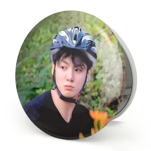 آینه تاشو جونگ کوک Jung Kook گروه بی تی اس BTS