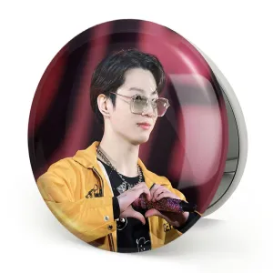 آینه تاشو جونگ کوک Jung Kook گروه بی تی اس BTS