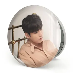 آینه تاشو جونگ کوک Jung Kook گروه بی تی اس BTS