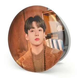 آینه تاشو جونگ کوک Jung Kook گروه بی تی اس BTS