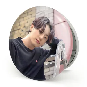 آینه تاشو جونگ کوک Jung Kook گروه بی تی اس BTS