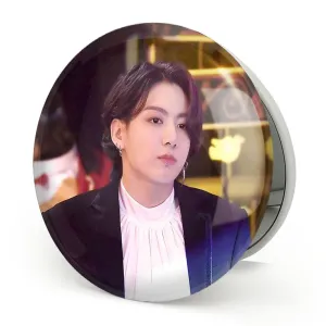 آینه تاشو جونگ کوک Jung Kook گروه بی تی اس BTS