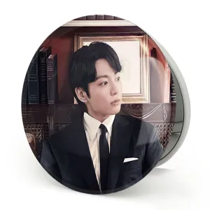 آینه تاشو جونگ کوک Jung Kook گروه بی تی اس BTS