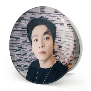آینه تاشو جونگ کوک Jung Kook گروه بی تی اس BTS