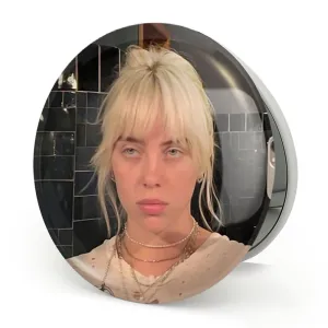 آینه تاشو بیلی آیلیش Billie Eilish