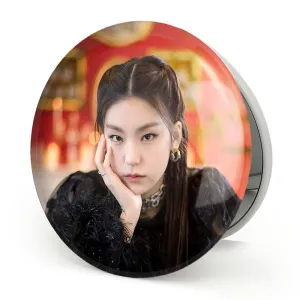 آینه تاشو یجی گروه ایتزی ITZY