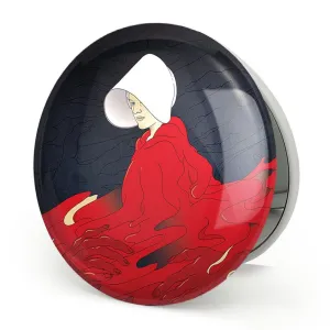 آینه تاشو سریال سرگذشت یک ندیمه The Handmaid's Tale