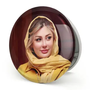 آینه تاشو نیوشا ضیغمی