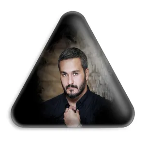 پیکسل مثلثی میلاد کی مرام
