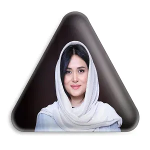 پیکسل مثلثی پریناز ایزدیار