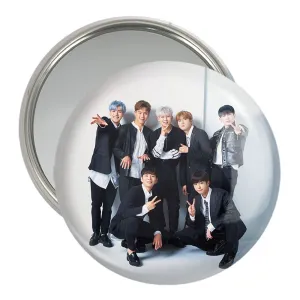 آینه جیبی گروه مانستا اکس MONSTA X
