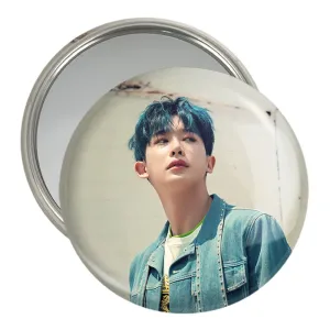 آینه جیبی ونهو گروه مانستا اکس MONSTA X