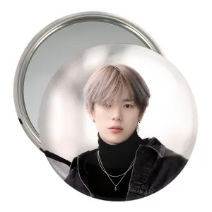 آینه جیبی مینهیوک گروه مانستا اکس MONSTA X