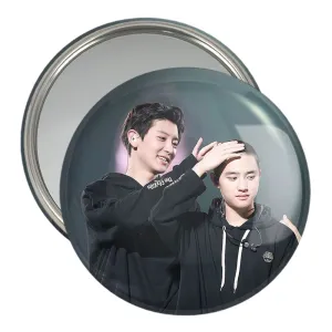 آینه جیبی گروه اکسو EXO