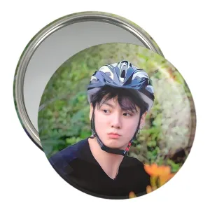 آینه جیبی جونگ کوک Jung Kook گروه بی تی اس BTS