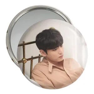 آینه جیبی جونگ کوک Jung Kook گروه بی تی اس BTS