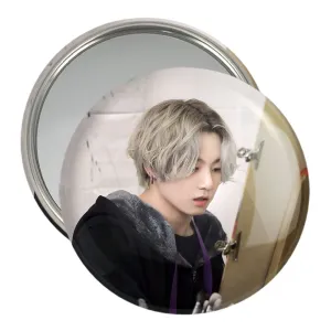 آینه جیبی جونگ کوک Jung Kook گروه بی تی اس BTS