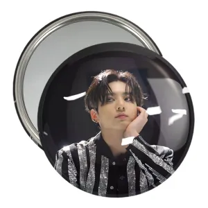 آینه جیبی جونگ کوک Jung Kook گروه بی تی اس BTS