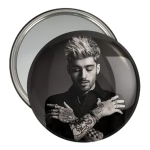 آینه جیبی زین مالیک گروه موسیقی وان دایرکشن One Direction