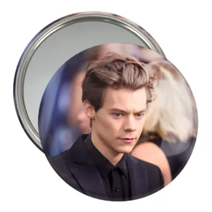 آینه جیبی هری استایلز گروه موسیقی وان دایرکشن One Direction