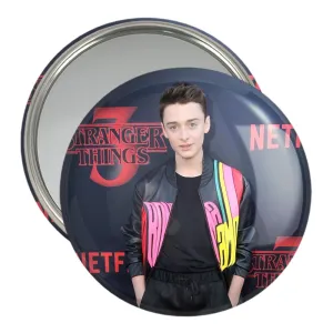 آینه جیبی نوآه سریال استرنجر تینگز Stranger Things